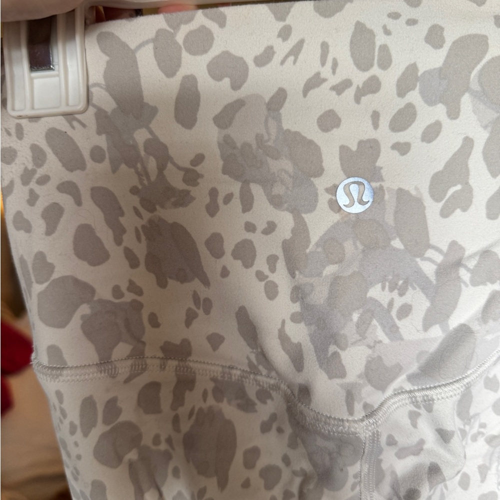 Lululemon Align Gray Leopard Patterned Leggings S… - image 4
